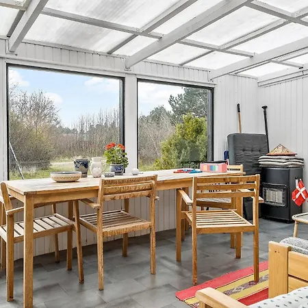 3 Bedroom Cozy In Sjaellands Odde *